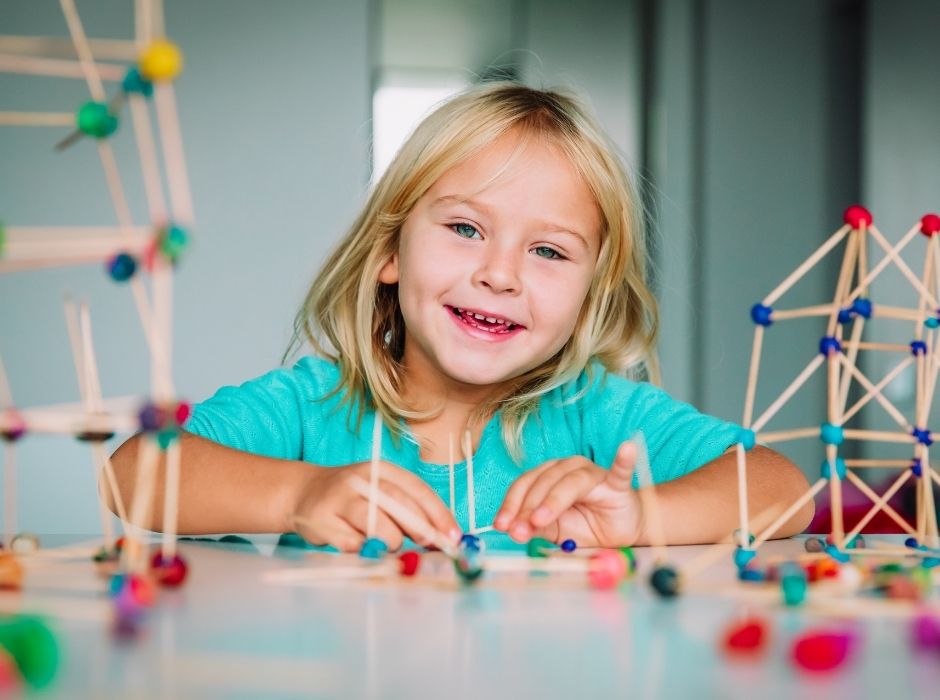 Raising children successfully using STEM - Smart Tales